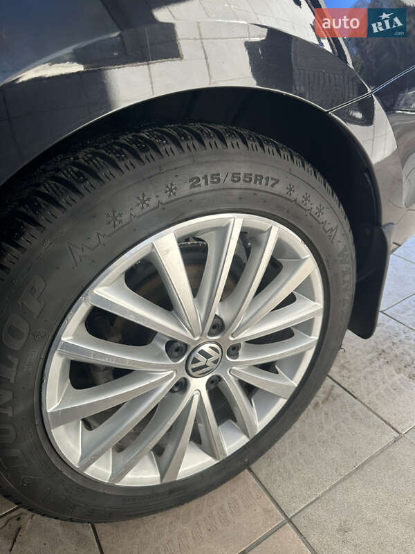 Седан Volkswagen Jetta 2016 в Одесі