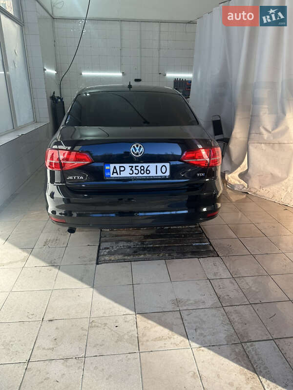 Седан Volkswagen Jetta 2016 в Одесі