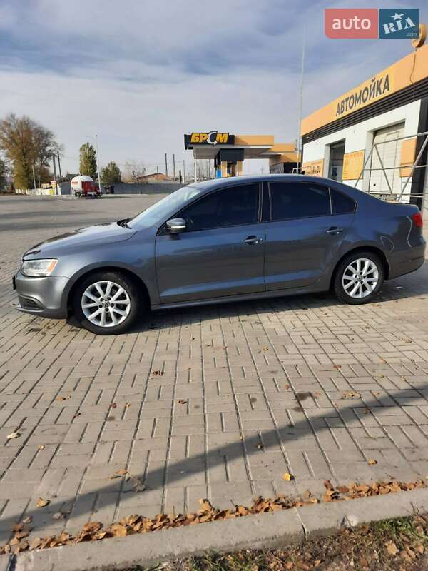 Седан Volkswagen Jetta 2012 в Новомосковске