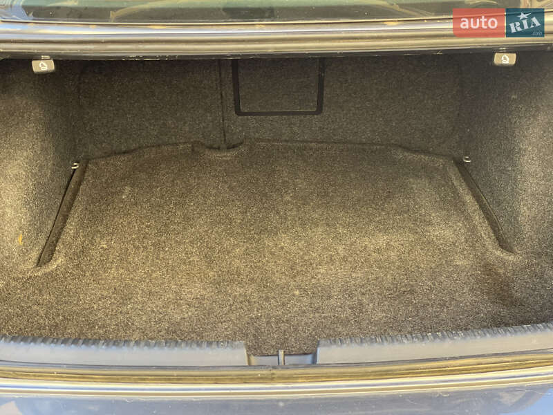 Седан Volkswagen Jetta 2012 в Ивано-Франковске