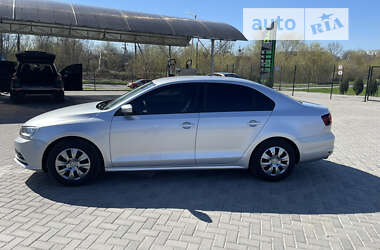 Седан Volkswagen Jetta 2015 в Полтаве