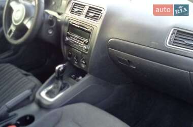 Седан Volkswagen Jetta 2013 в Богуславе