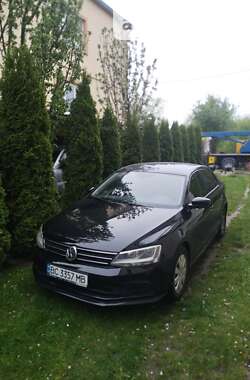 Седан Volkswagen Jetta 2016 в Львове