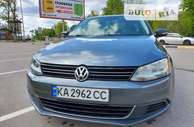 Седан Volkswagen Jetta 2012 в Києві