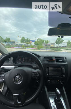 Седан Volkswagen Jetta 2012 в Кривом Роге