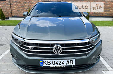 Седан Volkswagen Jetta 2018 в Виннице