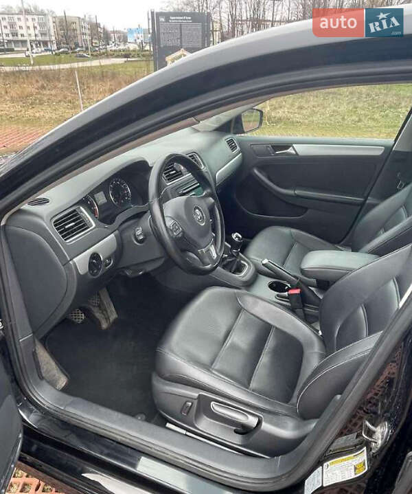 Универсал Volkswagen Jetta 2014 в Тернополе
