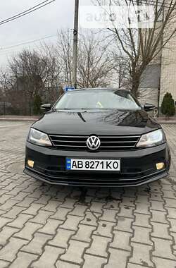 Седан Volkswagen Jetta 2016 в Виннице