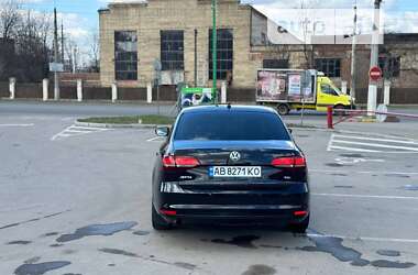 Седан Volkswagen Jetta 2016 в Виннице