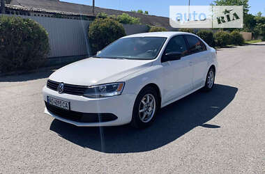 Седан Volkswagen Jetta 2013 в Ужгороде