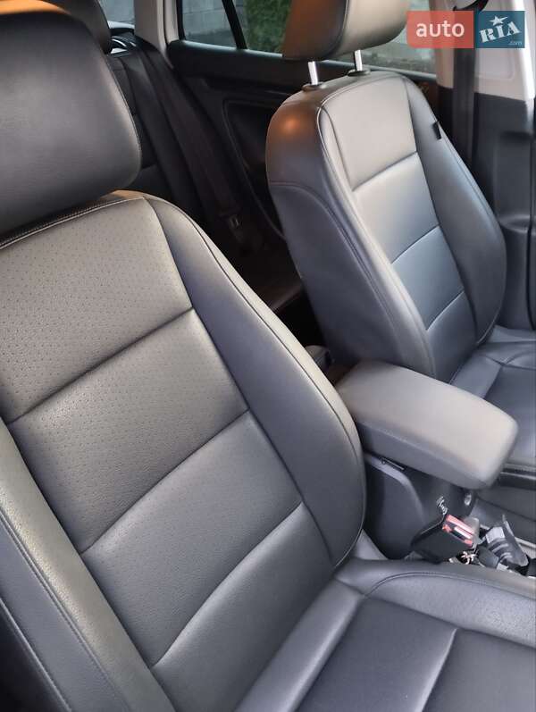 Универсал Volkswagen Jetta 2013 в Ровно