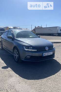 Седан Volkswagen Jetta 2017 в Ужгороді