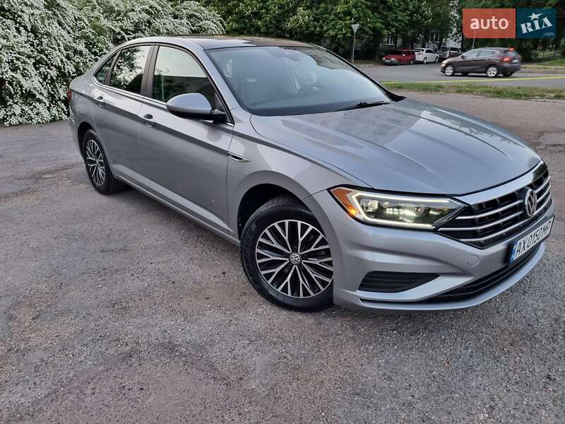 Седан Volkswagen Jetta 2019 в Києві