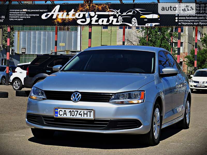 Седан Volkswagen Jetta 2014 в Черкасах