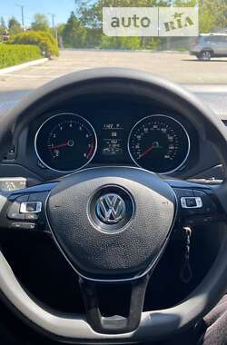 Седан Volkswagen Jetta 2016 в Кропивницком