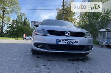 Седан Volkswagen Jetta 2011 в Львове