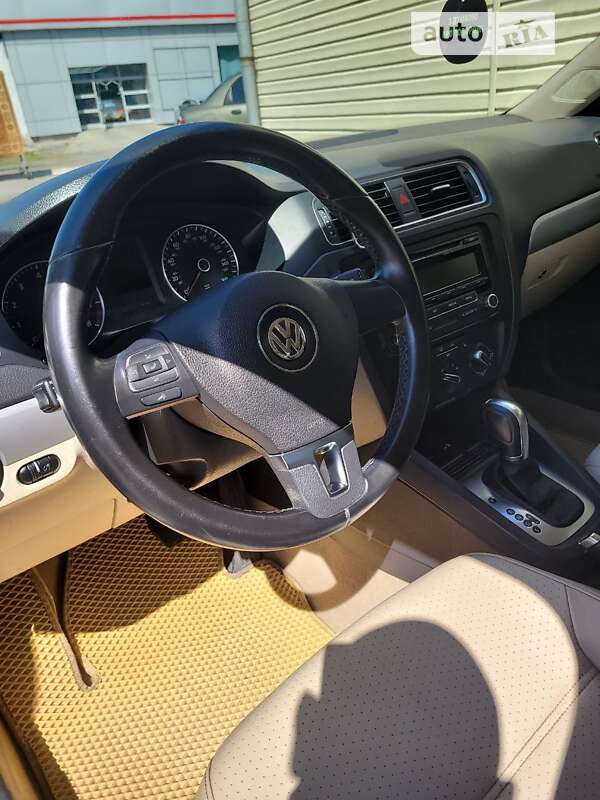 Седан Volkswagen Jetta 2013 в Полтаве