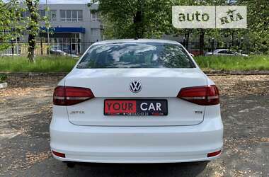 Седан Volkswagen Jetta 2016 в Києві