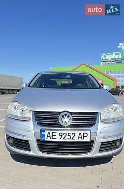 Седан Volkswagen Jetta 2006 в Одессе