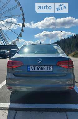 Седан Volkswagen Jetta 2014 в Ивано-Франковске