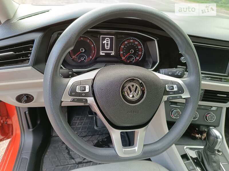 Седан Volkswagen Jetta 2019 в Фастове