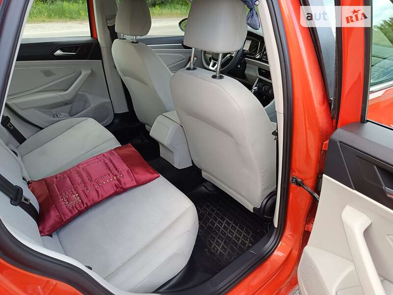 Седан Volkswagen Jetta 2019 в Фастове