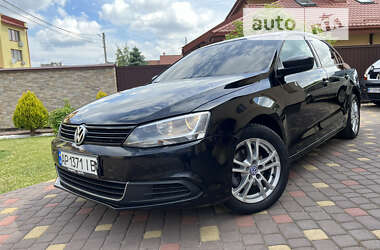 Седан Volkswagen Jetta 2014 в Львове