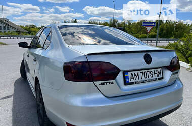 Седан Volkswagen Jetta 2013 в Звягеле