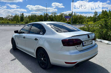 Седан Volkswagen Jetta 2013 в Звягеле