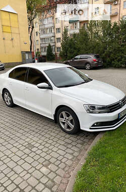 Седан Volkswagen Jetta 2016 в Львове