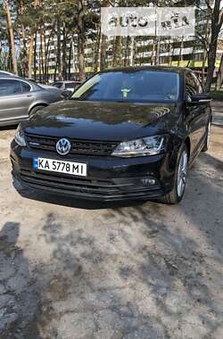 Седан Volkswagen Jetta 2015 в Киеве