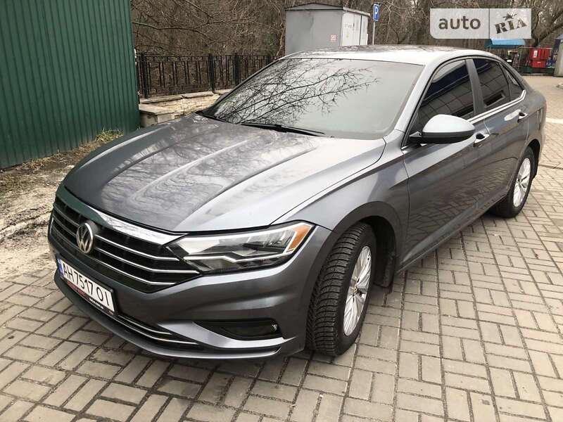 Седан Volkswagen Jetta 2018 в Киеве