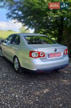 Седан Volkswagen Jetta 2006 в 