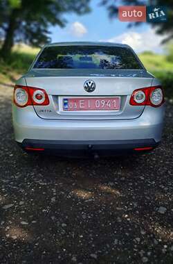 Седан Volkswagen Jetta 2006 в 