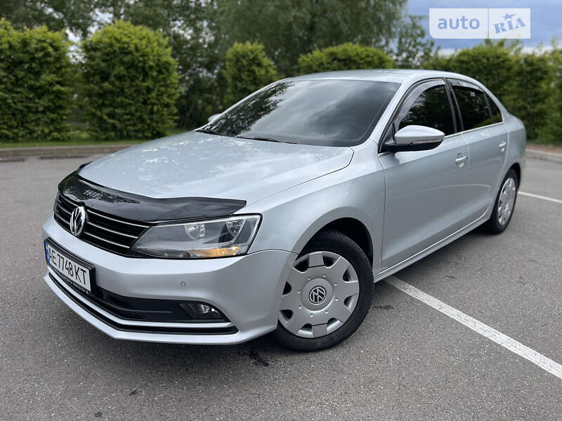 Седан Volkswagen Jetta 2016 в Кривому Розі