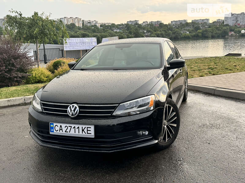 Седан Volkswagen Jetta 2015 в Умани