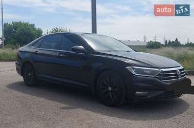 Седан Volkswagen Jetta 2019 в 