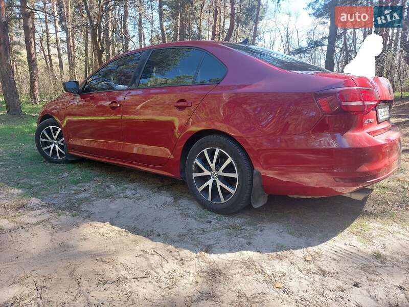 Седан Volkswagen Jetta 2016 в Славянске