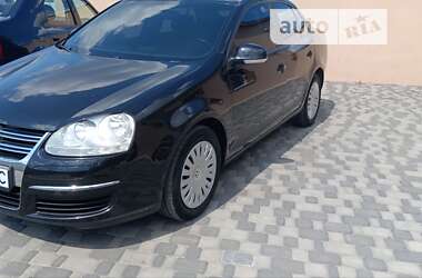 Седан Volkswagen Jetta 2005 в Харькове