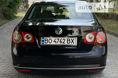 Седан Volkswagen Jetta 2005 в Кременці