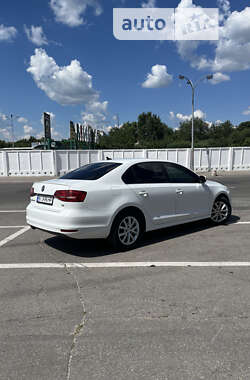 Седан Volkswagen Jetta 2015 в Полтаве