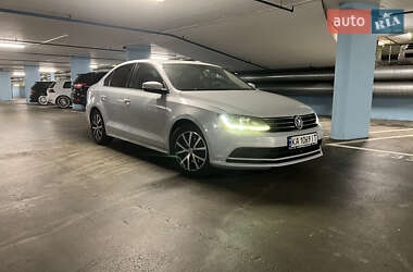 Седан Volkswagen Jetta 2016 в Киеве