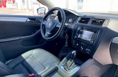 Седан Volkswagen Jetta 2012 в Києві