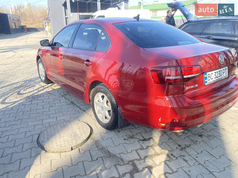 Седан Volkswagen Jetta 2016 в Львові