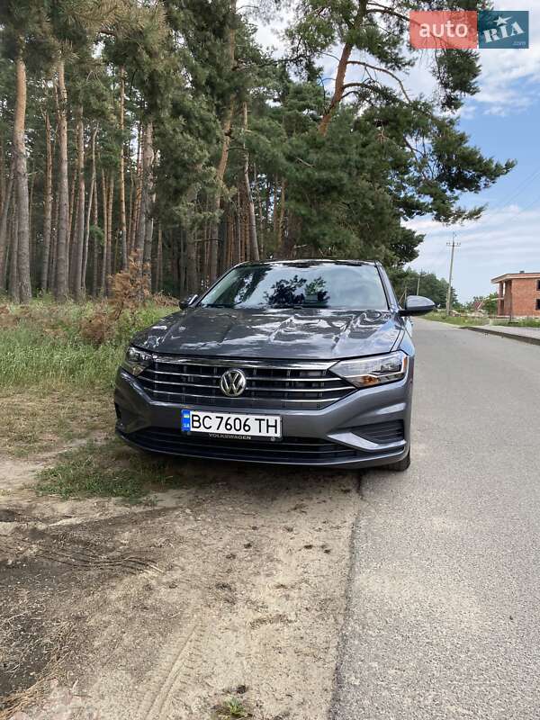 Седан Volkswagen Jetta 2018 в Львове