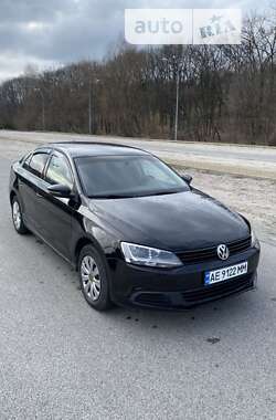 Седан Volkswagen Jetta 2012 в Днепре