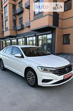 Седан Volkswagen Jetta 2021 в Днепре