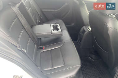 Седан Volkswagen Jetta 2017 в 