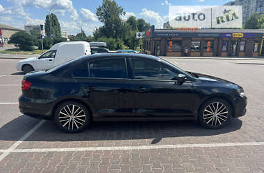 Седан Volkswagen Jetta 2014 в Сумах