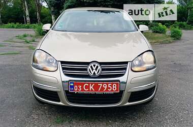 Седан Volkswagen Jetta 2005 в Добропіллі